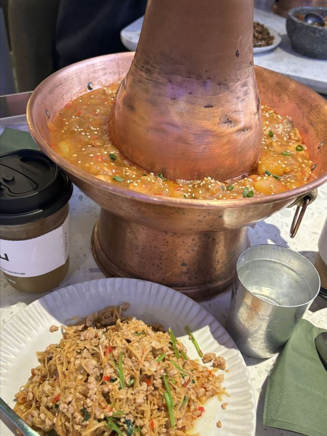 火烧云傣家菜（铜锅牛肉煲）